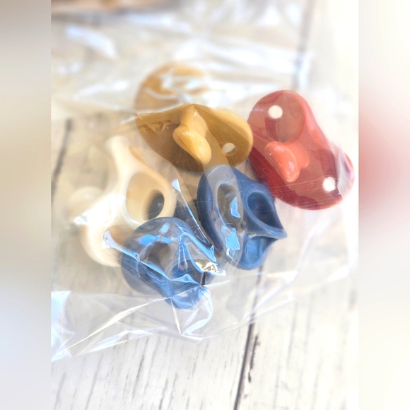 Large LOT of 16 Pieces Newborn Onesies, Clothes, New Socks, New Pacifiers - Picture 9 of 9